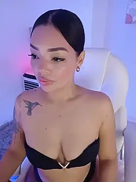 Sara LipsX online show from December 14, 2025, 10:04 pm