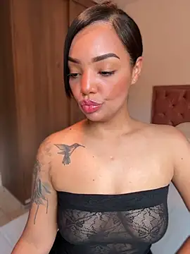 Sara LipsX online show from July 10, 2026, 10:54 pm