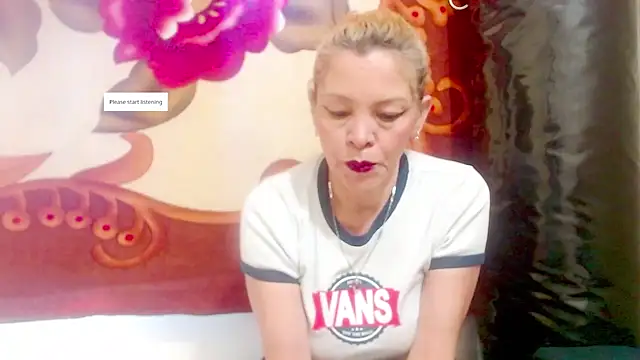 electra-mommy online show from October 8, 2025, 4:29 pm