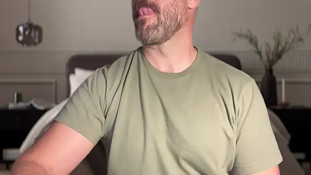 Mr Beef online show from September 20, 2025, 9:53 pm