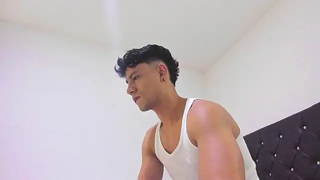 Sebastian-Dash online show from February 26, 2025, 1:14 am