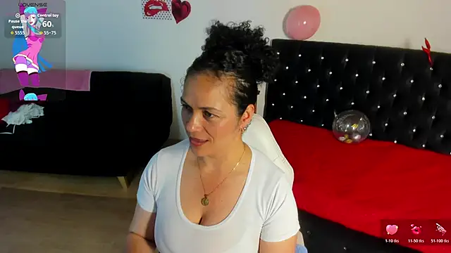 Snapshot of Aliciia_cute1 chatting on May 13, 2026, 9:55 pm Aliciia cute1 online show from May 13, 2026, 9:55 pm
