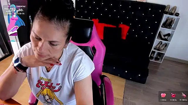 Aliciia cute1 online show from January 11, 2026, 9:00 pm