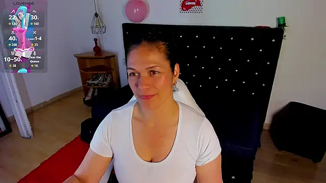 Aliciia cute1 online show from April 23, 2026, 10:11 pm