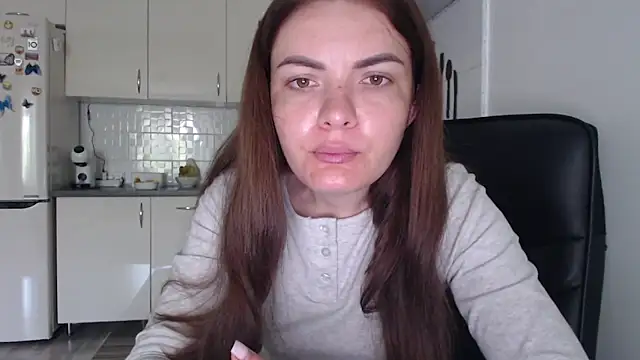  JustmeHere  online show from June 27, 2026, 7:36 am