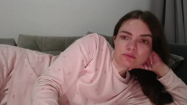  JustmeHere  online show from June 6, 2026, 7:08 pm