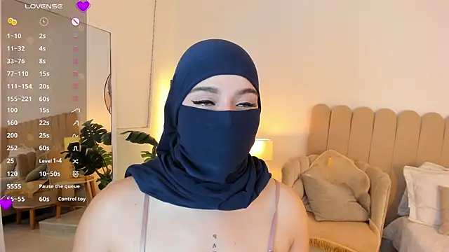 anna-henao online show from June 17, 2026, 1:27 am