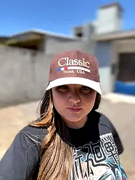 SweetPaige  online show from October 15, 2025, 2:58 pm