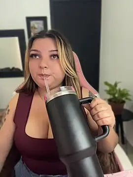 SweetPaige  online show from June 17, 2026, 11:20 am