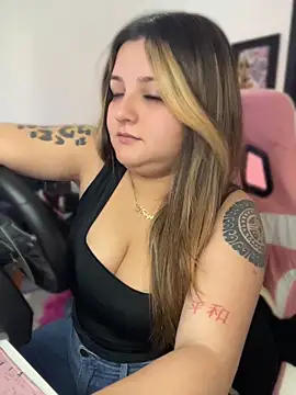 SweetPaige  online show from June 26, 2026, 6:58 pm