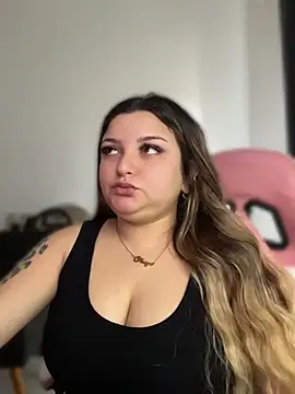 SweetPaige  online show from August 4, 2026, 1:15 pm