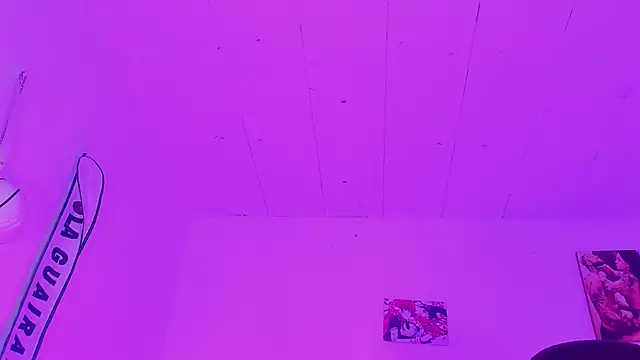 naomy  xx online show from October 7, 2025, 3:07 am