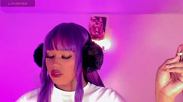 naomy  xx online show from November 22, 2025, 3:16 am