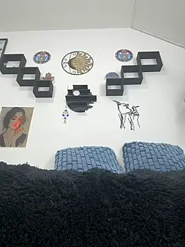 jamilaross online show from October 1, 2025, 9:18 pm