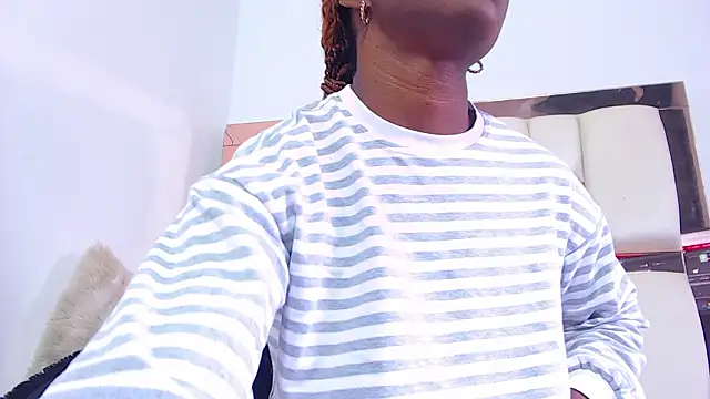 ItsVenuss online show from January 13, 2026, 6:01 pm