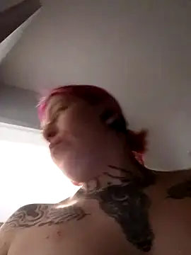 divine eve online show from October 17, 2025, 4:20 pm