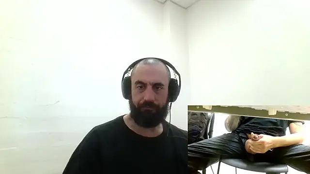 Snapshot of AceSpinning_DJ chatting on January 6, 2026, 4:55 pm AceSpinning DJ online show from January 6, 2026, 4:55 pm