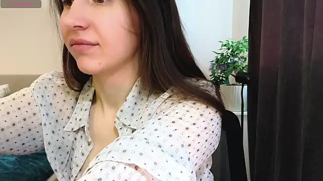 marrycolins online show from February 25, 2026, 2:45 am