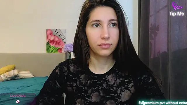 marrycolins online show from June 7, 2026, 1:22 am