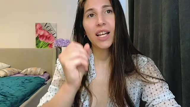 marrycolins online show from June 25, 2026, 5:12 am