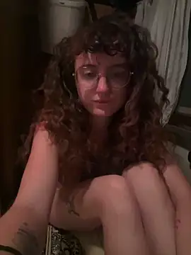  foxygirl  online show from June 18, 2026, 8:03 pm