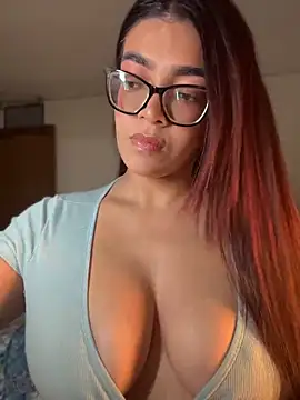 kathii95 online show from May 28, 2026, 1:35 am