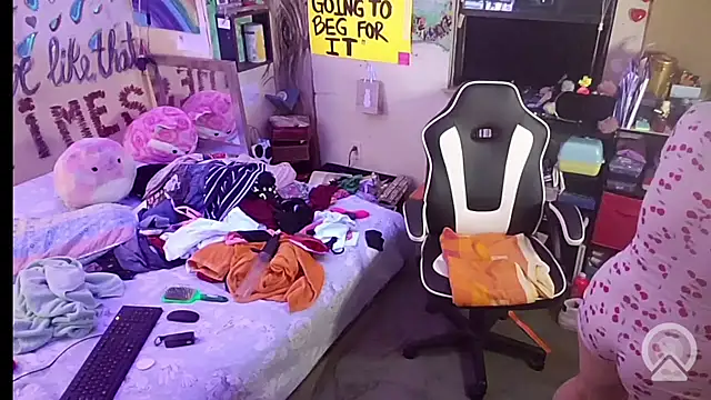 Cloud Master9 online show from October 5, 2025, 7:21 am