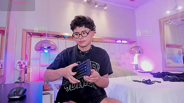 Jhonny-Blake online show from May 6, 2026, 8:02 pm