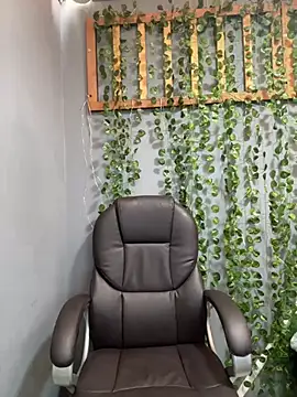 Alanna atm  online show from March 12, 2025, 2:23 pm