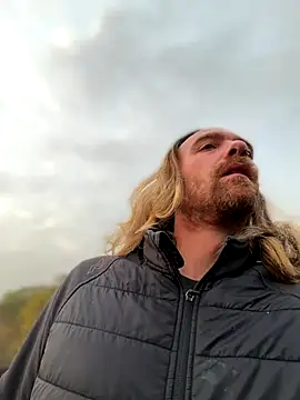 terryhawk online show from November 6, 2025, 3:49 pm