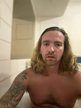 terryhawk online show from October 19, 2025, 6:32 pm