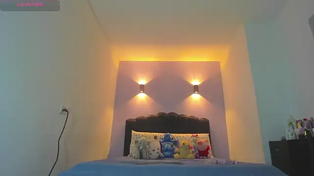 Sofia Clauss  online show from March 15, 2026, 4:19 am