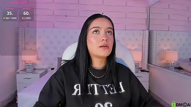 Yaaky  online show from February 19, 2025, 8:31 pm