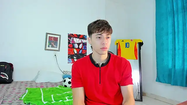 Snapshot of AlessandroDybala chatting on June 17, 2026, 12:59 pm AlessandroDybala online show from June 17, 2026, 12:59 pm