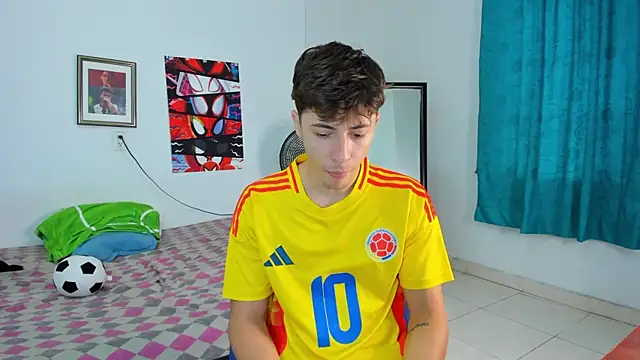 Snapshot of AlessandroDybala chatting on June 16, 2026, 12:49 pm AlessandroDybala online show from June 16, 2026, 12:49 pm