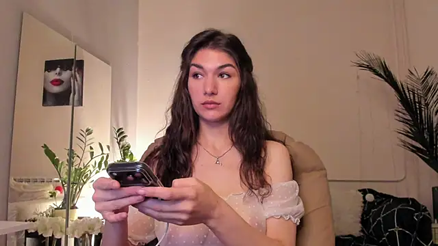 MonicaVii online show from June 25, 2026, 5:12 am