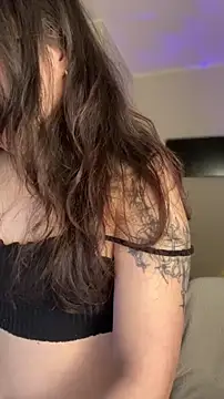 emigooflordXD online show from February 17, 2026, 6:22 am