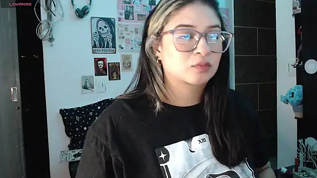 mollyshake1 online show from September 23, 2025, 5:47 am