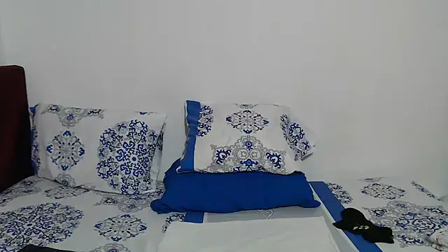 candy mature  online show from April 22, 2026, 9:54 pm