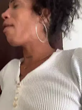 turabbitxx online show from February 28, 2025, 2:53 pm