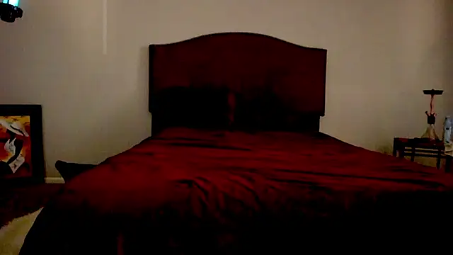 yiauana online show from October 25, 2025, 11:09 am