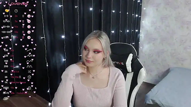 Snapshot of VikaPowers chatting on January 15, 2025, 5:47 pm VikaPowers online show from January 15, 2025, 5:47 pm