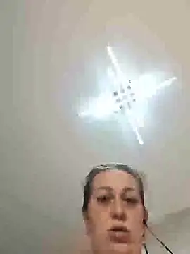 AvaLloyd online show from July 2, 2026, 1:50 am