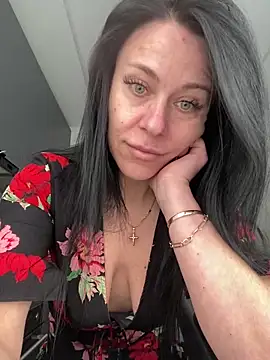 CuteNata online show from April 29, 2026, 12:09 pm