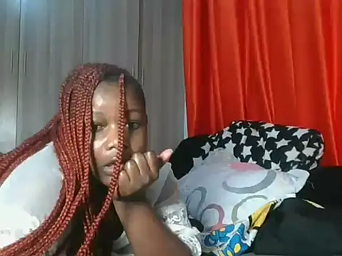 freaky juicy online show from May 5, 2026, 4:37 am