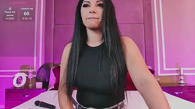 EmilyColle  online show from September 22, 2025, 4:18 am