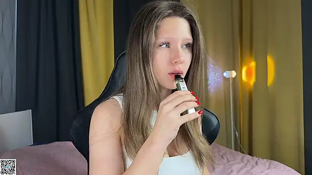 Ameliia castro online show from October 24, 2025, 4:22 am