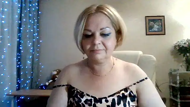 SofiyaPetrova online show from May 27, 2026, 10:39 pm