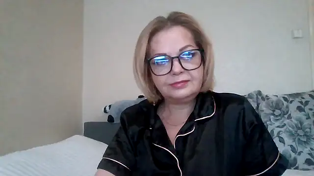 SofiyaPetrova online show from April 8, 2026, 7:54 am