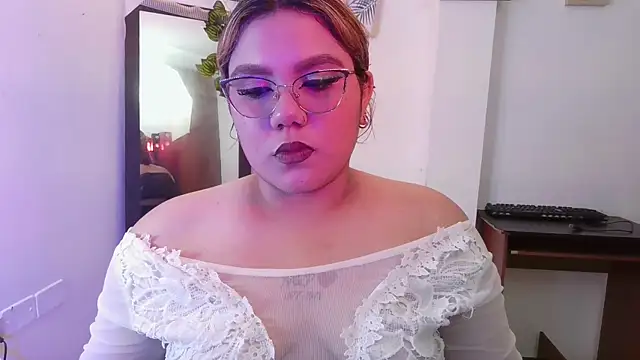 moon sunflower online show from June 2, 2026, 7:58 pm